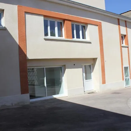 Les En Champagne فندق مبيت وإفطار 3*